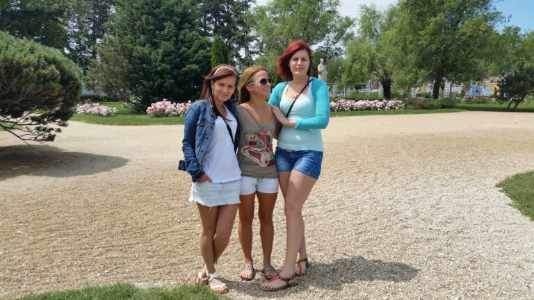 L’Incontro Bollente nel Lounge dell’Aeroporto di Roma