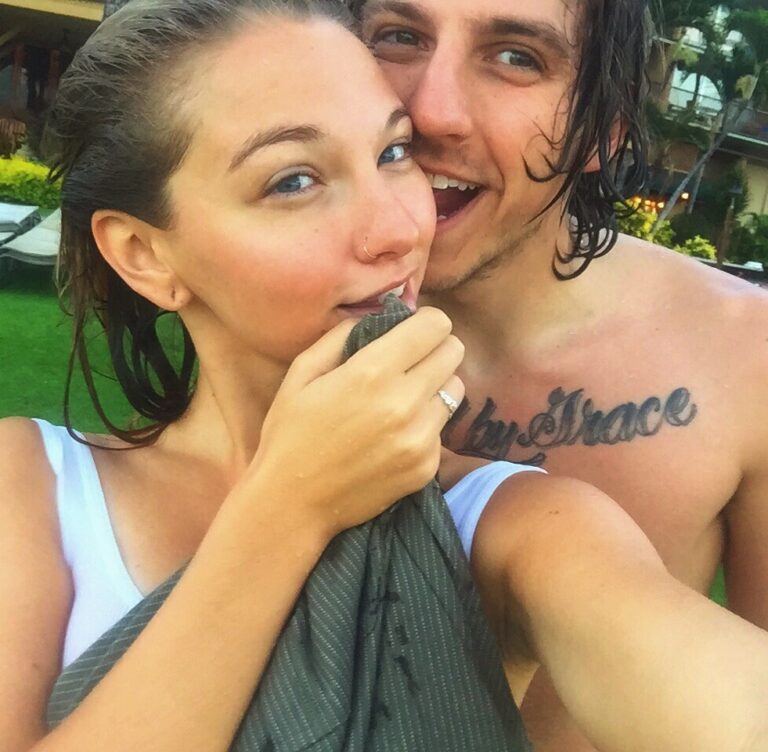 La Mia Avventura Erotica nel Lounge dell’Hotel a Parigi